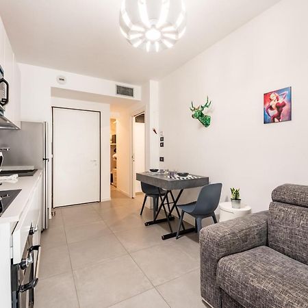 Renovated Apt With Garden & Veranda! Mailand Exterior foto